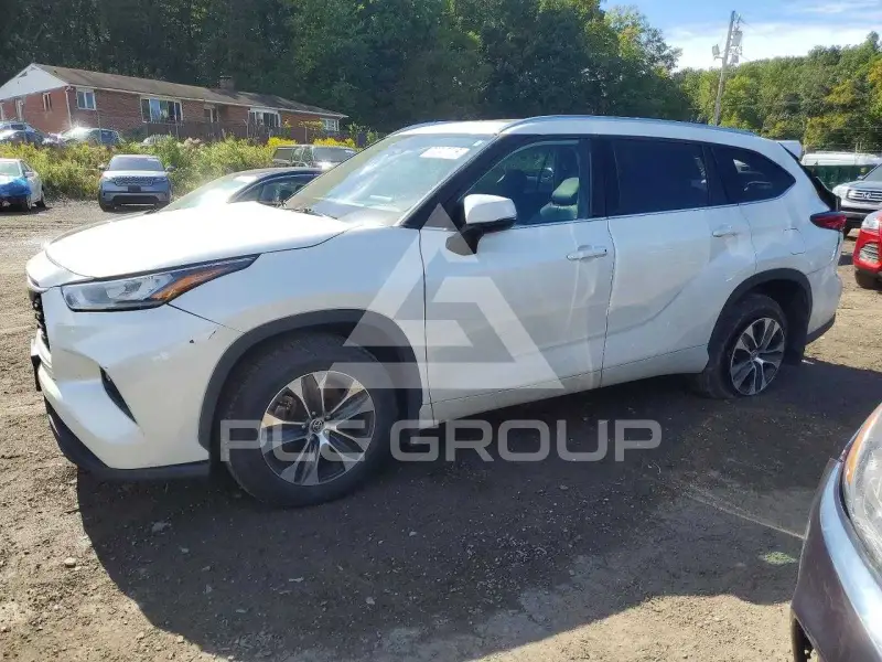 2020 Toyota Highlander фото