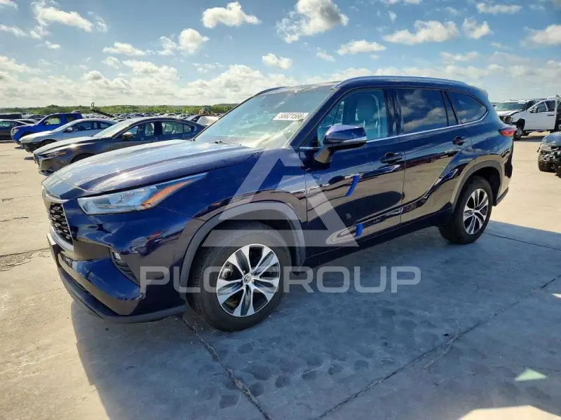 2020 Toyota Highlander фото