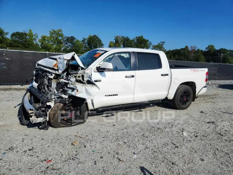 2020 Toyota TUNDRA фото