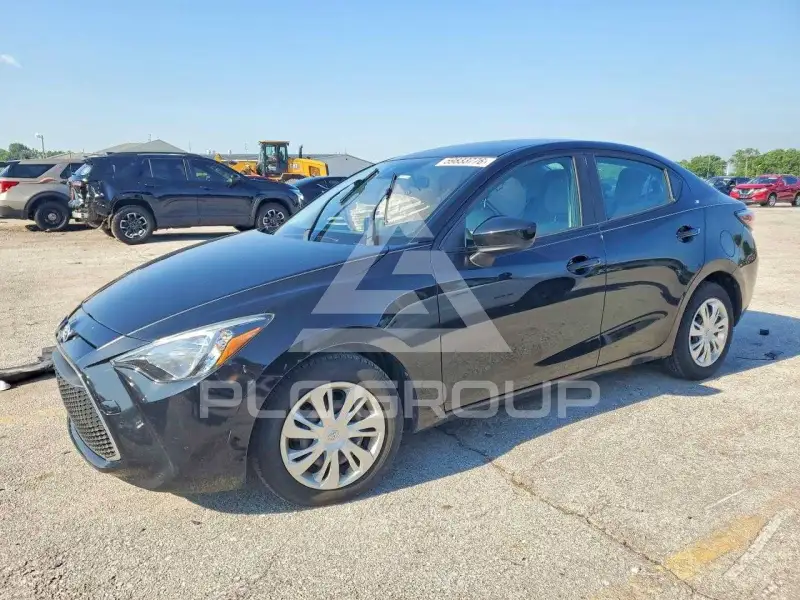 2020 Toyota YARIS фото