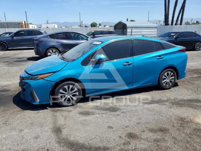 2020 Toyota PRIUS фото