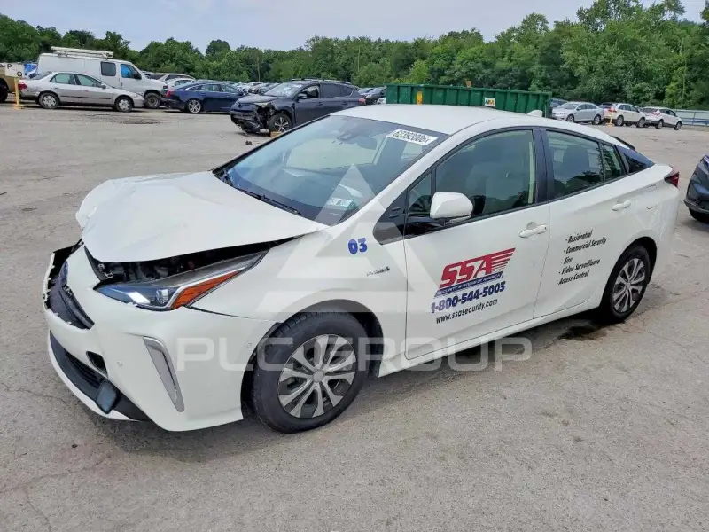 2020 Toyota PRIUS photo