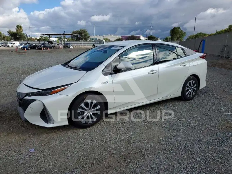 2020 Toyota PRIUS photo