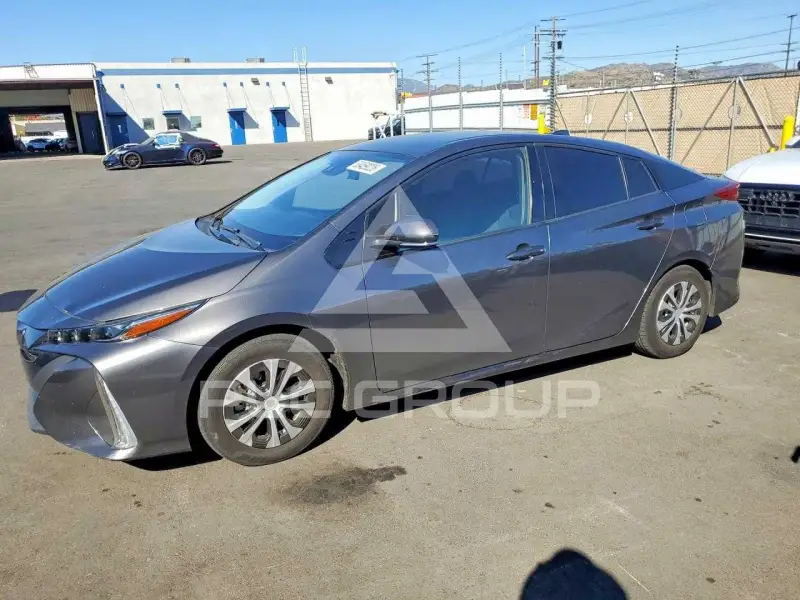 2020 Toyota PRIUS фото