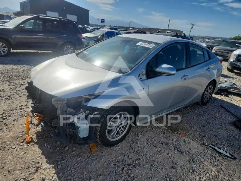 2020 Toyota PRIUS фото