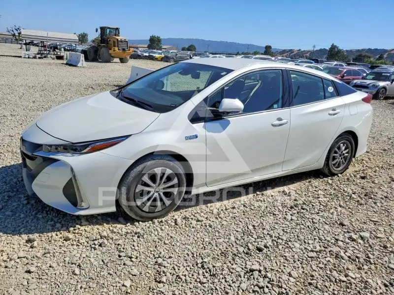 2020 Toyota PRIUS photo