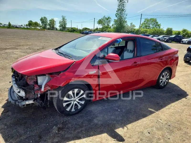2020 Toyota PRIUS photo