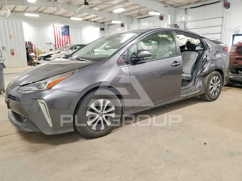2020 Toyota PRIUS photo