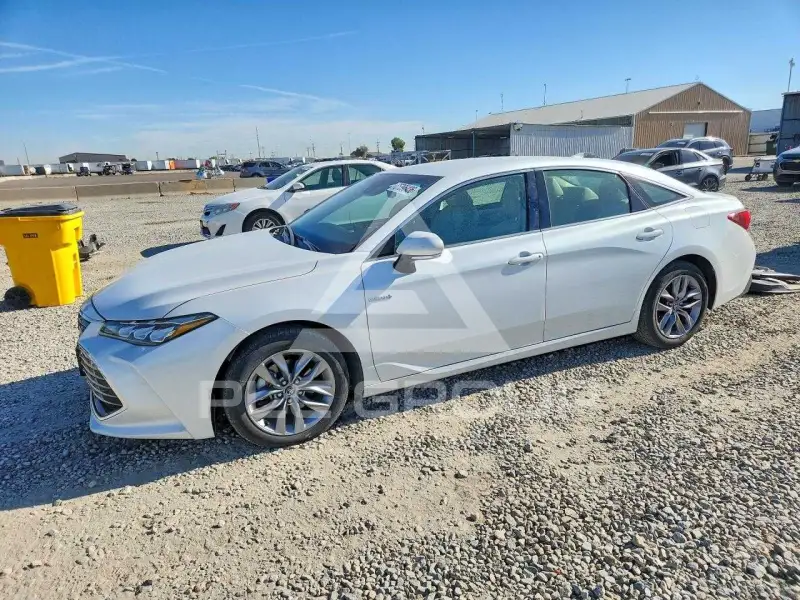 2020 Toyota AVALON фото