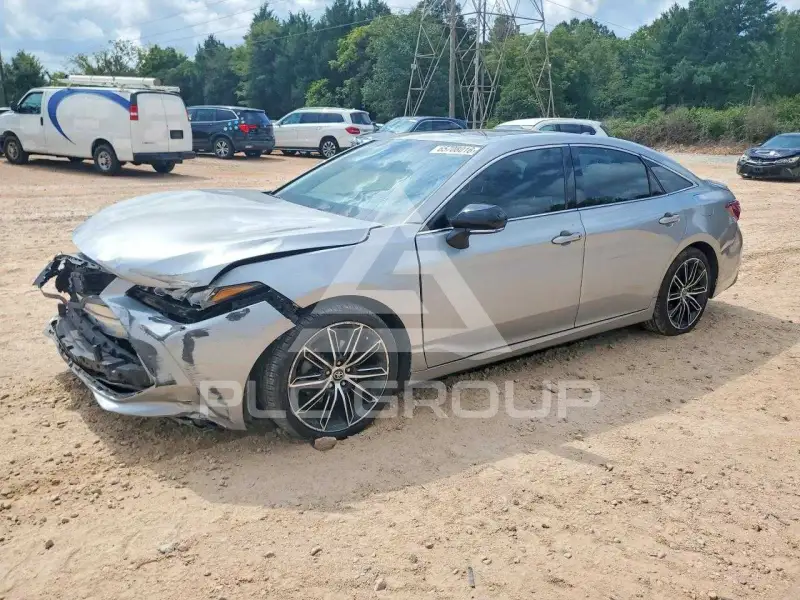 2020 Toyota AVALON фото