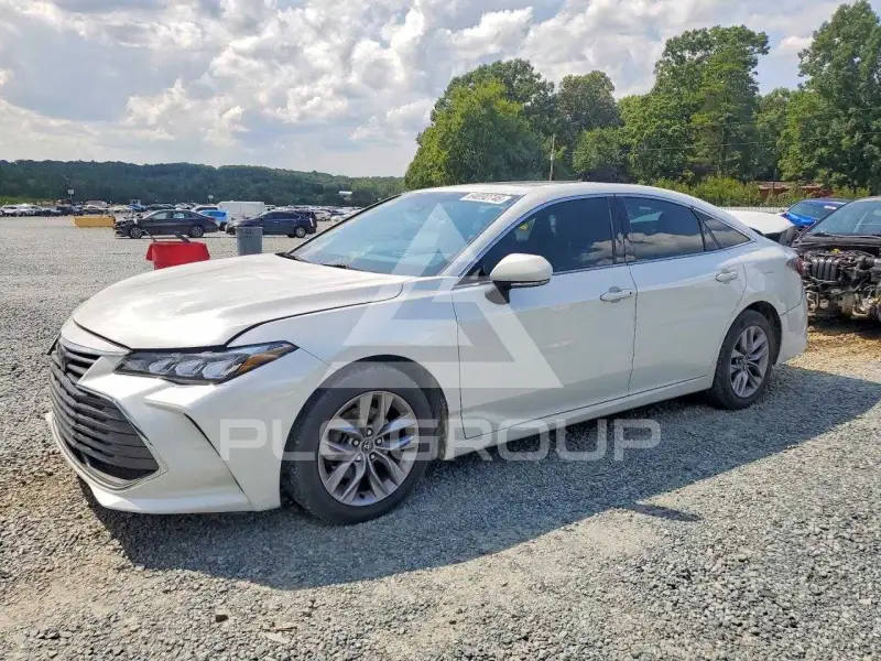 2020 Toyota AVALON фото