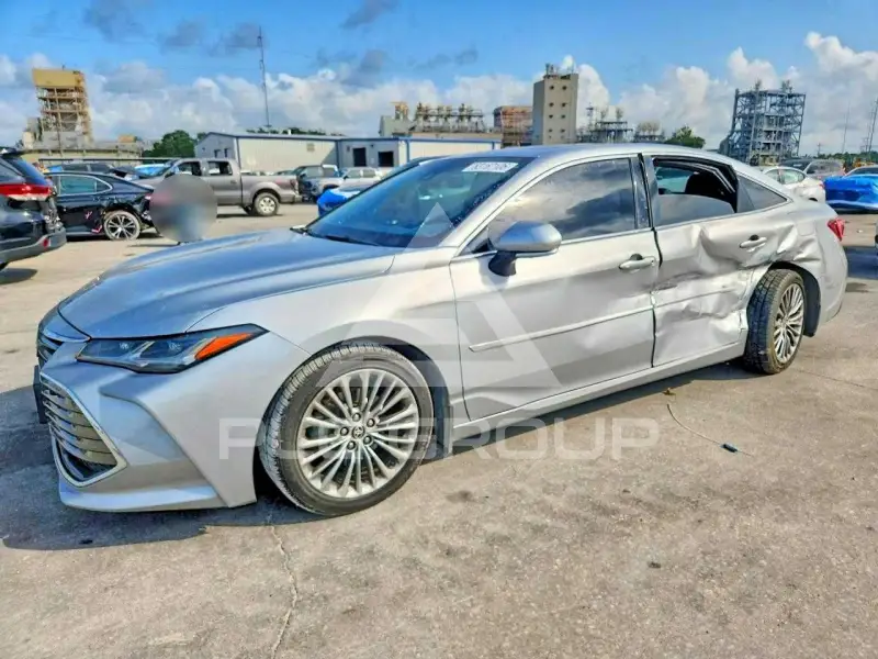 2020 Toyota AVALON фото