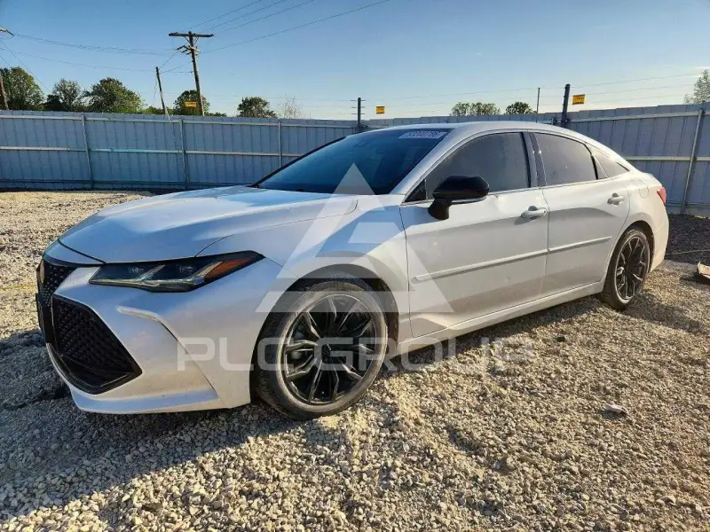 2020 Toyota AVALON photo
