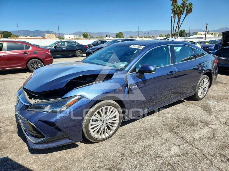 2020 Toyota AVALON фото