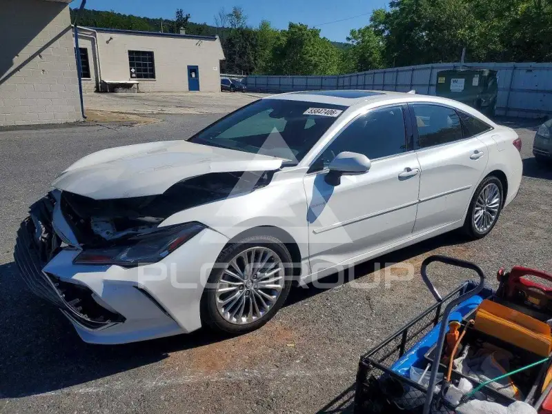 2020 Toyota AVALON photo
