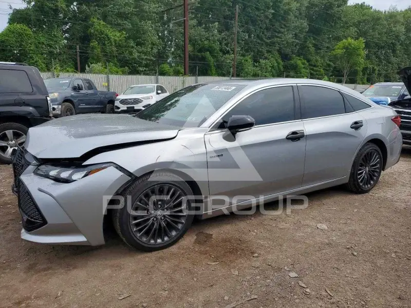 2020 Toyota AVALON фото