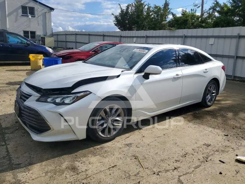 2020 Toyota AVALON фото