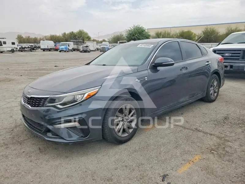 2020 KIA Optima photo