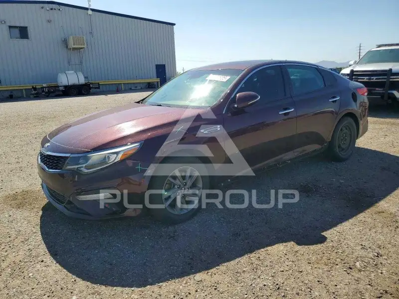2020 KIA Optima photo