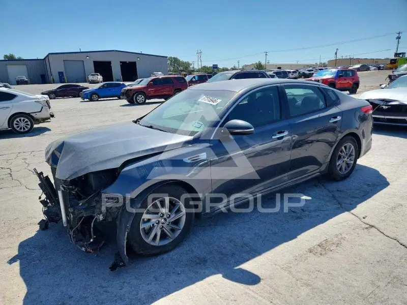 2020 KIA Optima photo