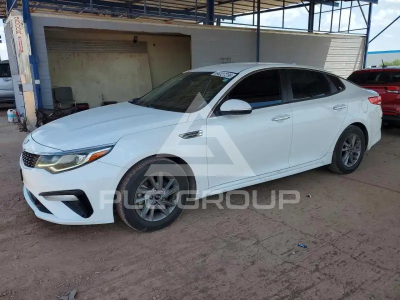 2020 KIA Optima photo