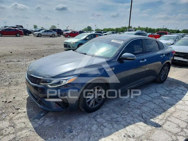 2020 KIA Optima photo
