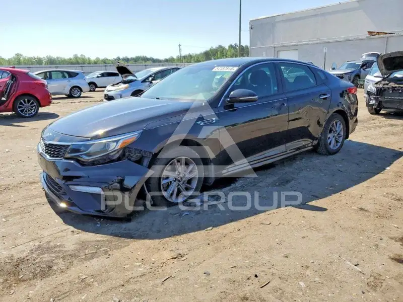 2020 KIA Optima photo