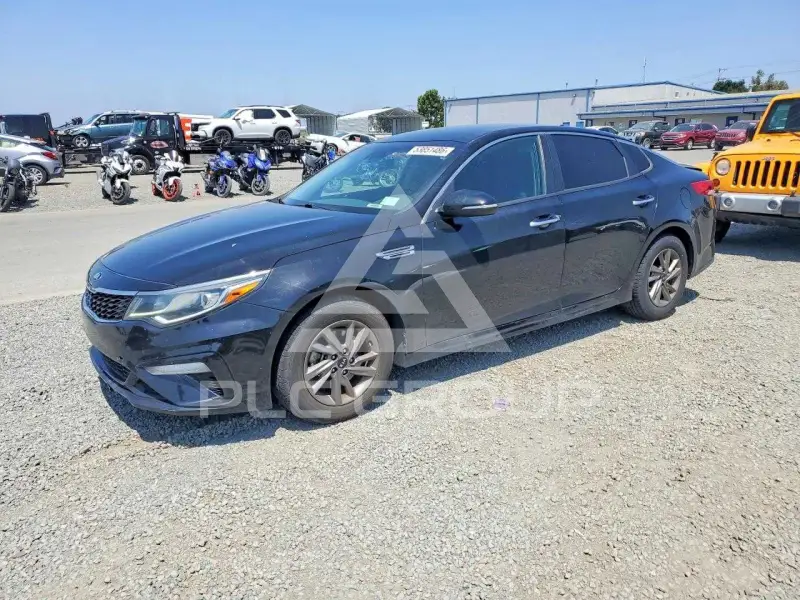 2020 KIA Optima photo