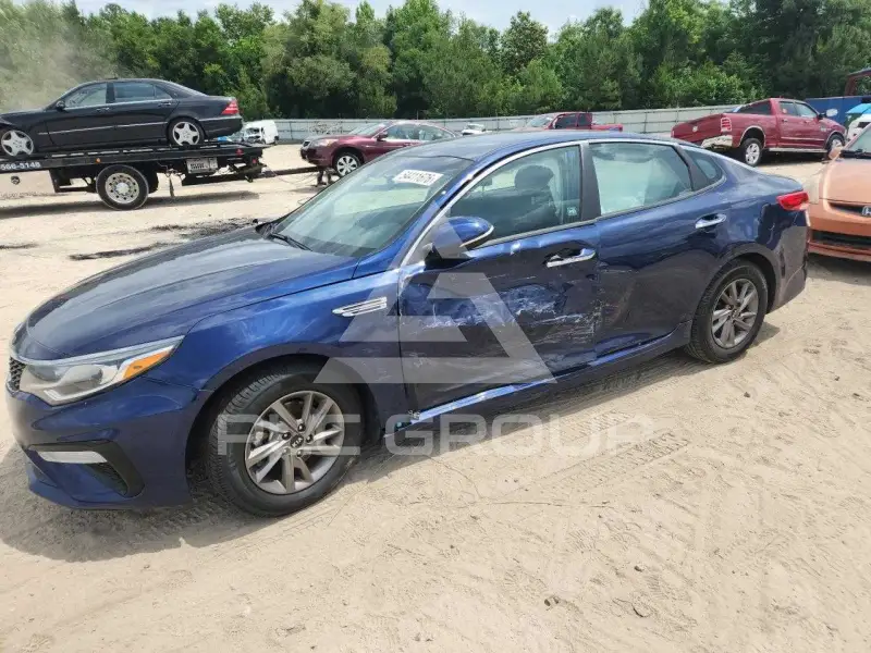 2020 KIA Optima photo