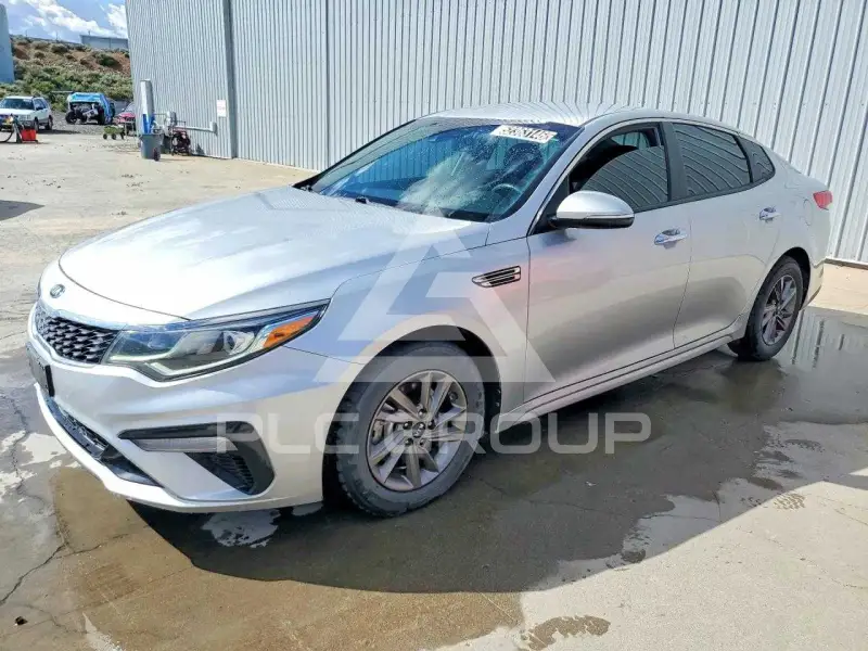 2020 KIA Optima photo