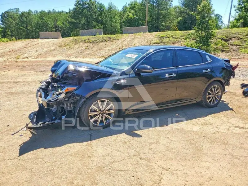 2020 KIA Optima photo