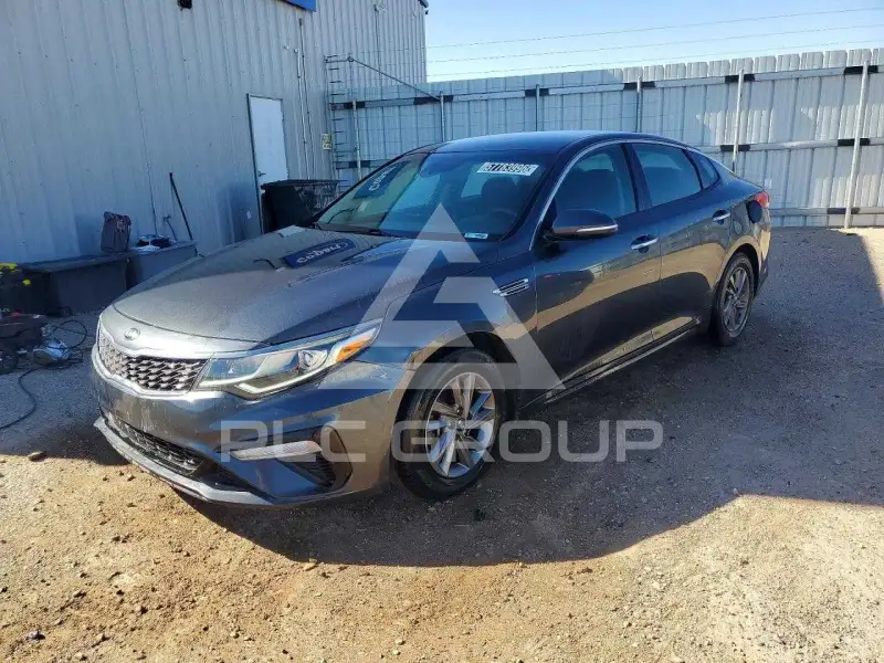 2020 KIA Optima photo