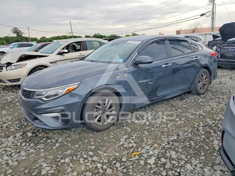 2020 KIA Optima photo