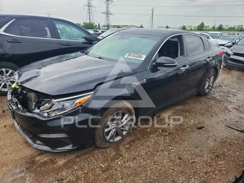 2020 KIA Optima photo