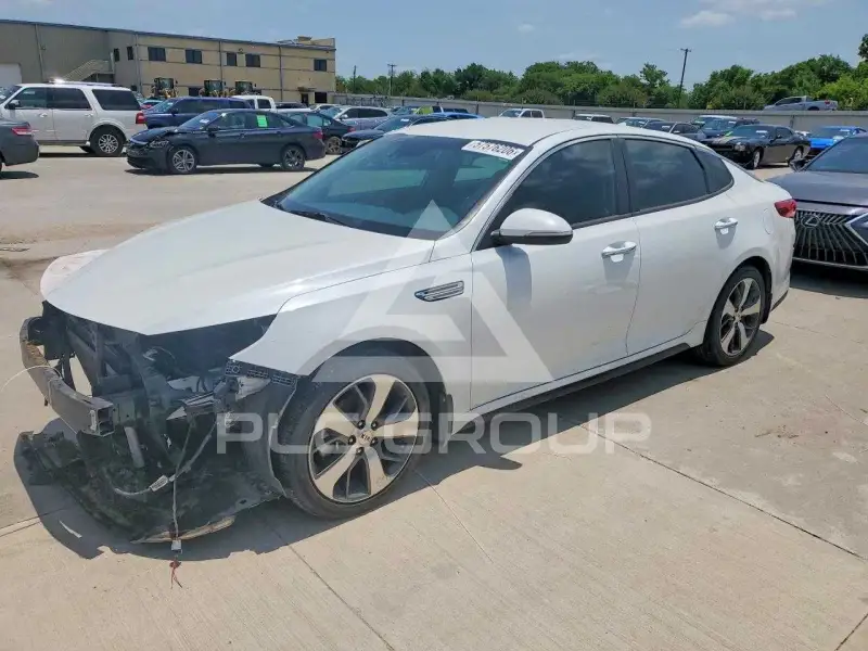 2020 KIA Optima photo