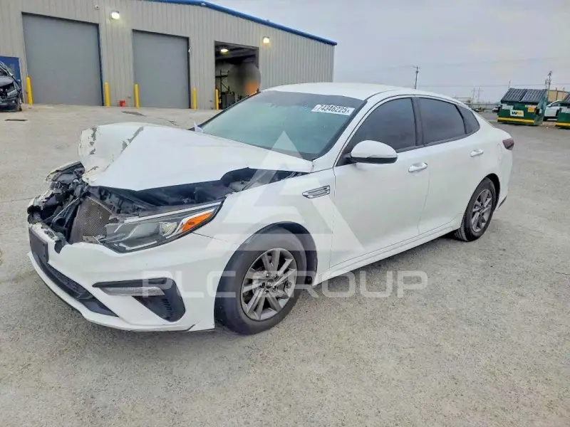 2020 KIA Optima photo