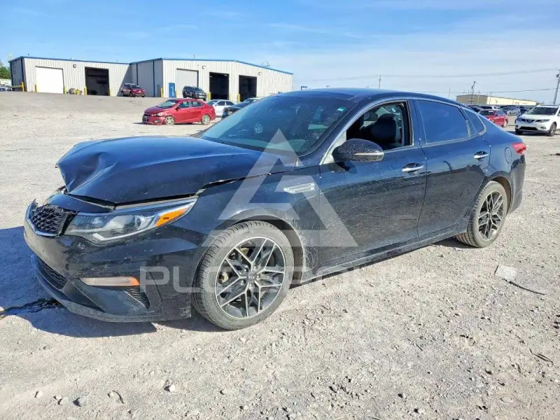 2020 KIA Optima photo