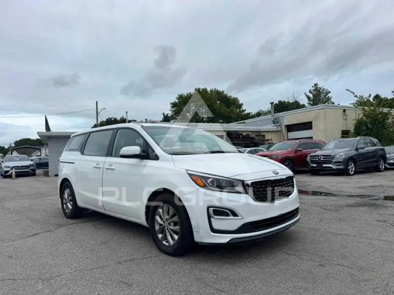 2020 KIA Sedona photo