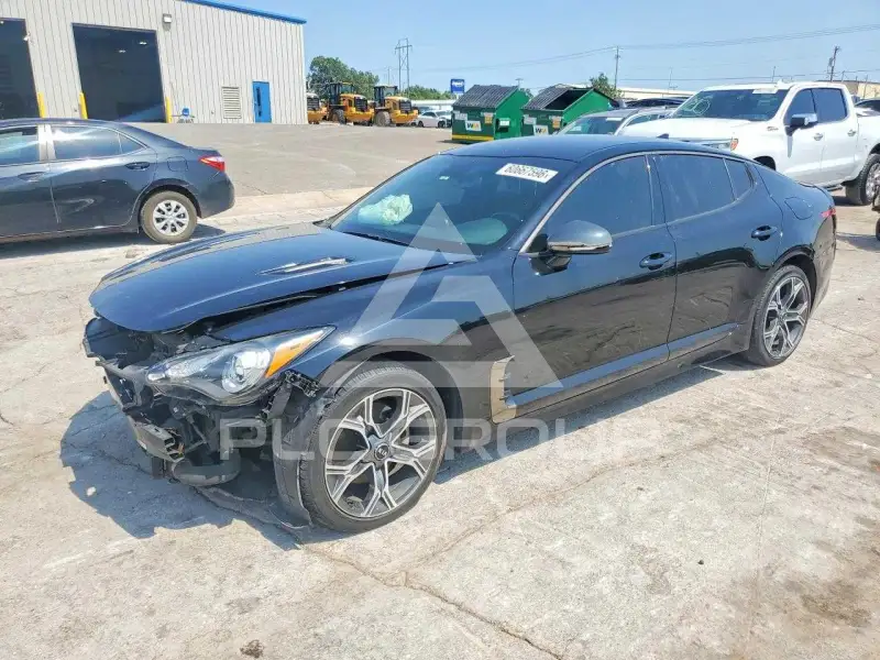 2020 KIA Stinger photo