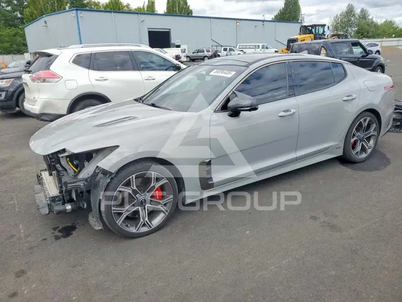 2020 KIA Stinger фото