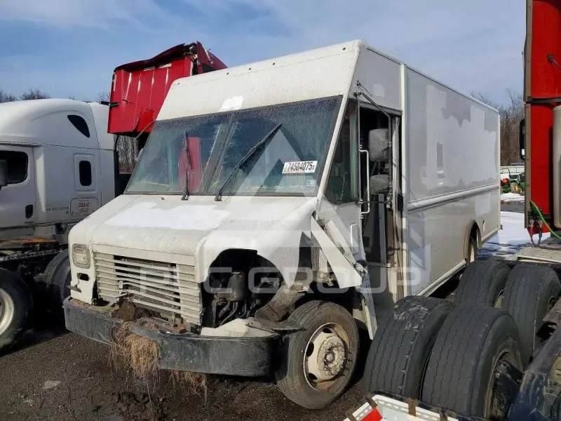 2020 Ford F-590 photo