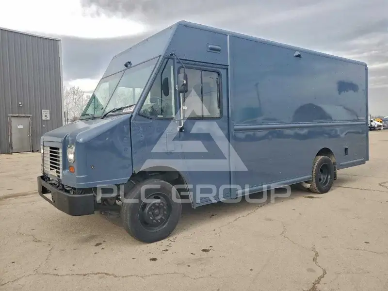 2020 Ford F-590 photo