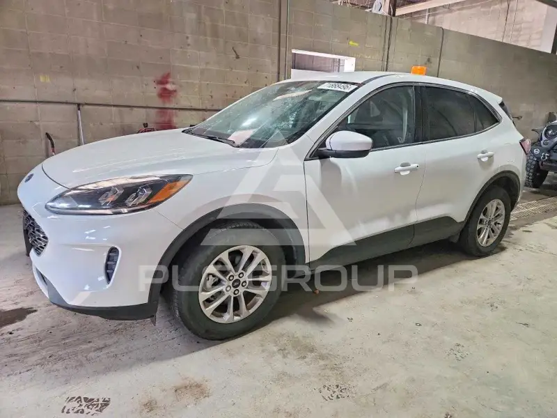 2020 Ford ESCAPE photo