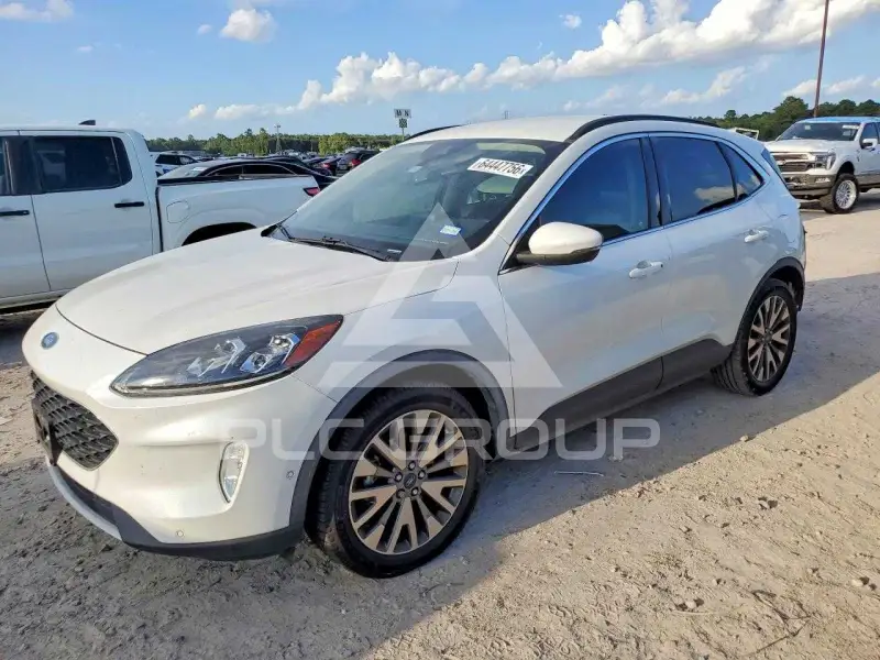 2020 Ford ESCAPE photo