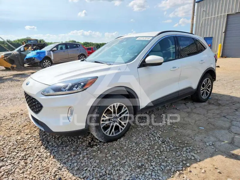 2020 Ford ESCAPE photo