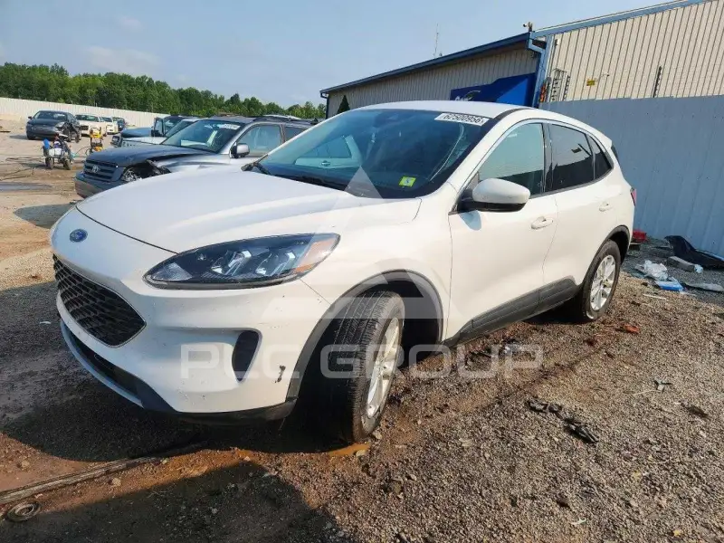 2020 Ford ESCAPE photo