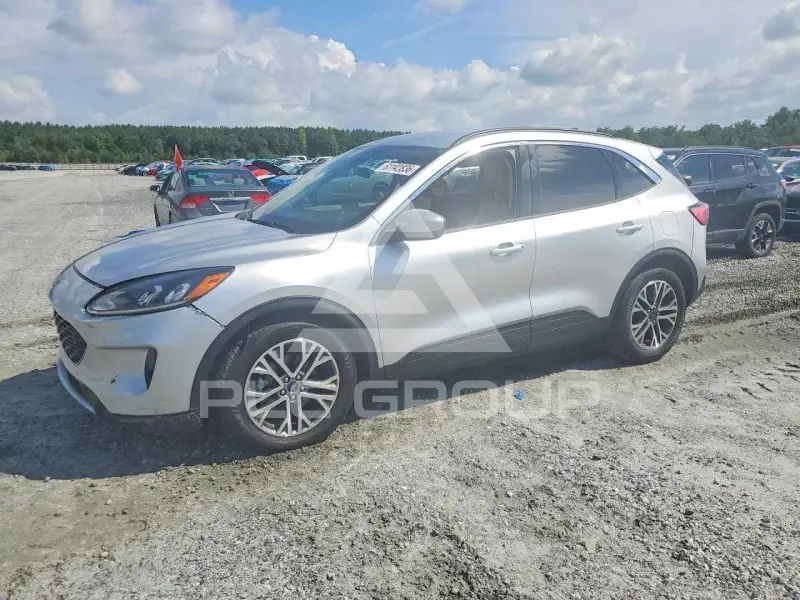 2020 Ford ESCAPE photo