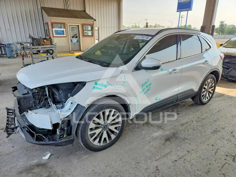 2020 Ford ESCAPE photo