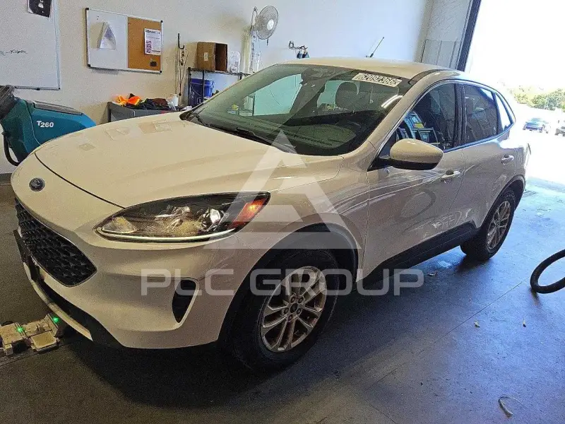 2020 Ford ESCAPE photo