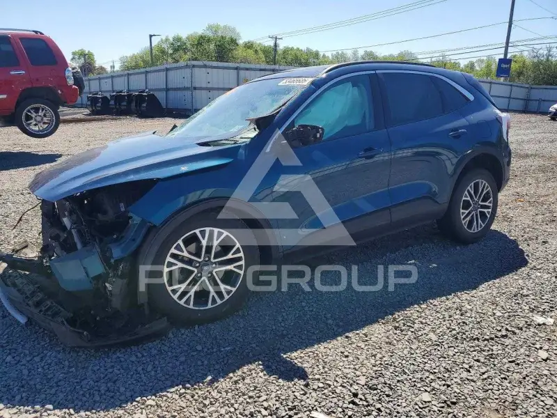 2020 Ford ESCAPE photo